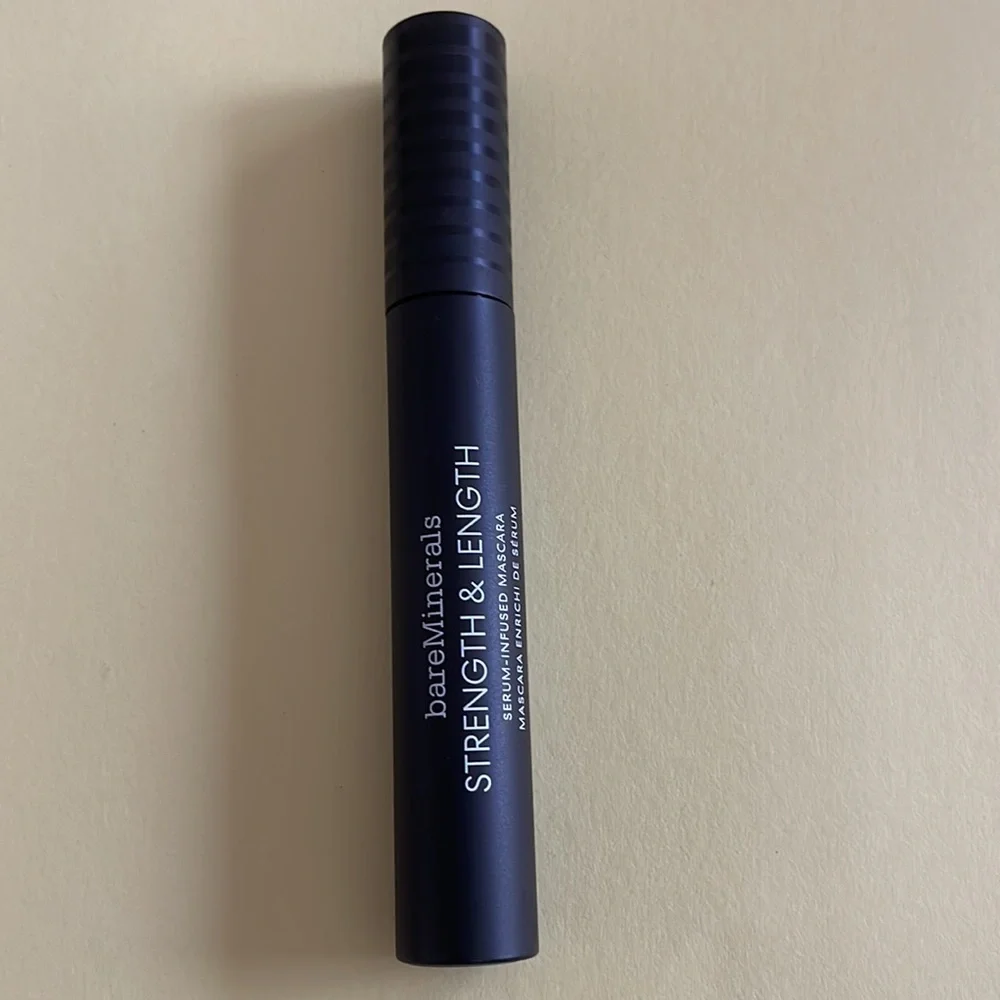 bareMinerals Strength & Length Mascara in Extreme Black Full Size 8 ml